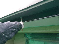 雨樋 鼻隠し(雨樋の後方にある部材)塗装